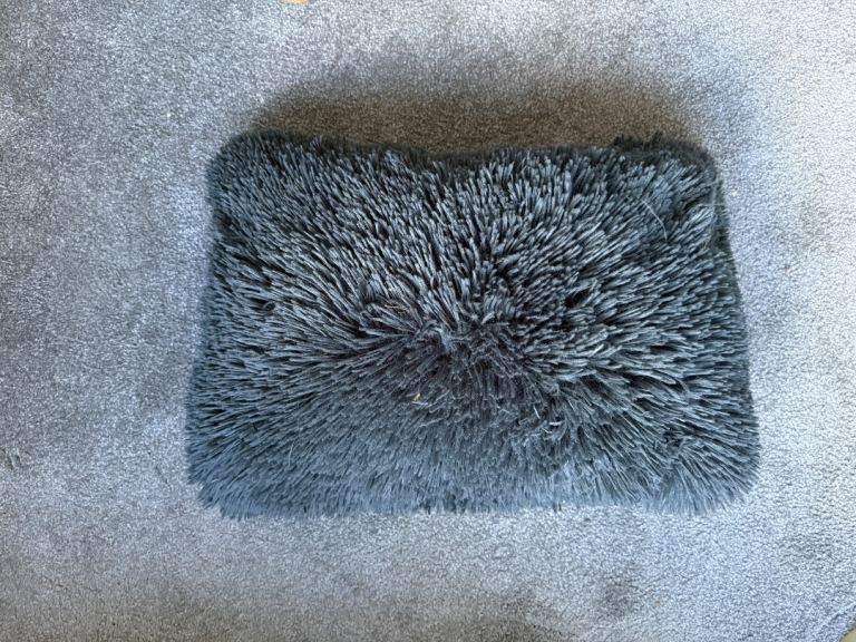 Fluffy dog bed