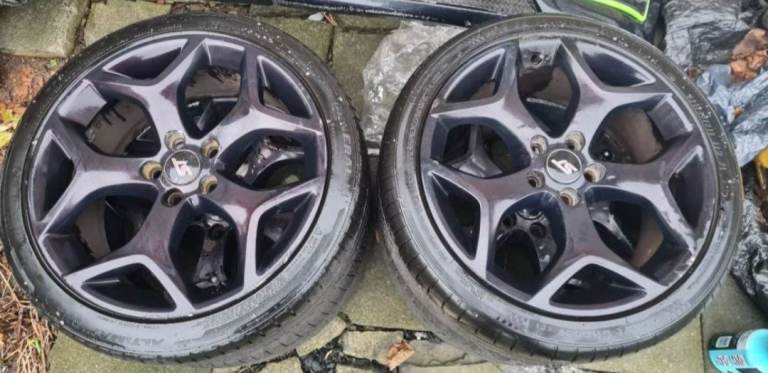 2x sets of 18 inch Alloy wheels (1 for fords, 1 for v.a.g)