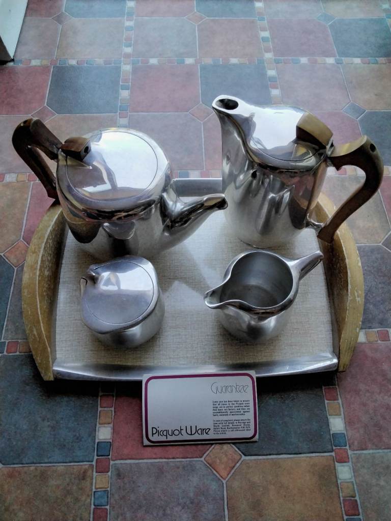 Five-piece Picquot Ware tea set