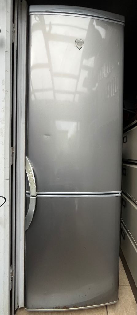 Silver Fridge Freezer – Deawoo