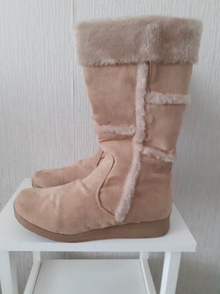  WORN HANDFUL OF TIMES - BEIGE FAUX SUEDE BOOTS  –    SIZE 7 -Very Good Condition