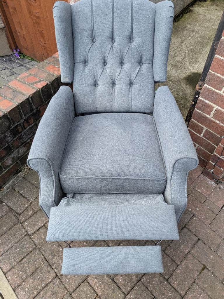 Recliner chair - promised