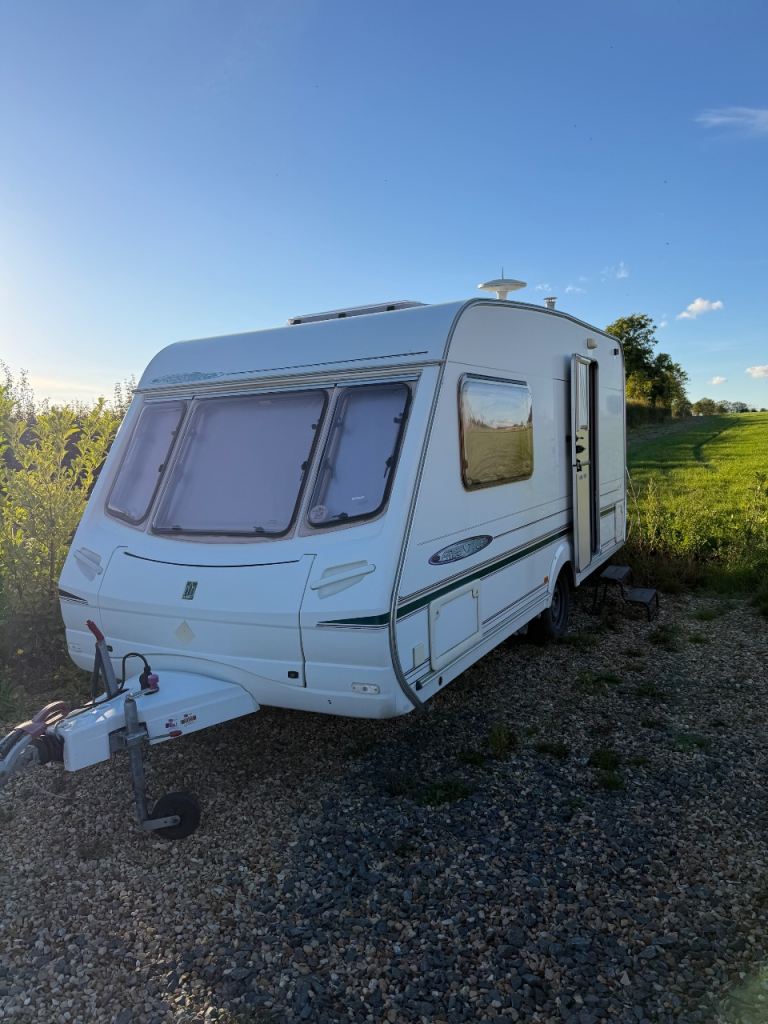 2 birth caravan with all appliances 