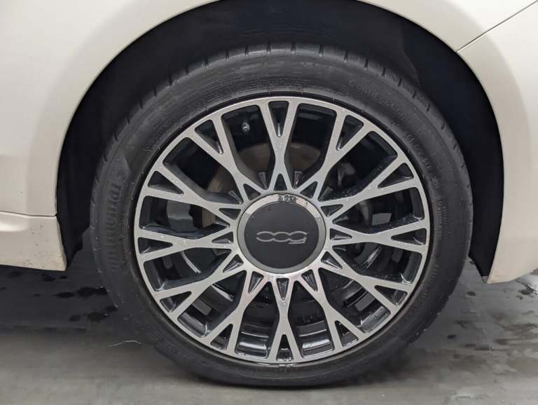 2018 Fiat 500 1.2 Collezione 2dr CONVERTIBLE PETROL Manual