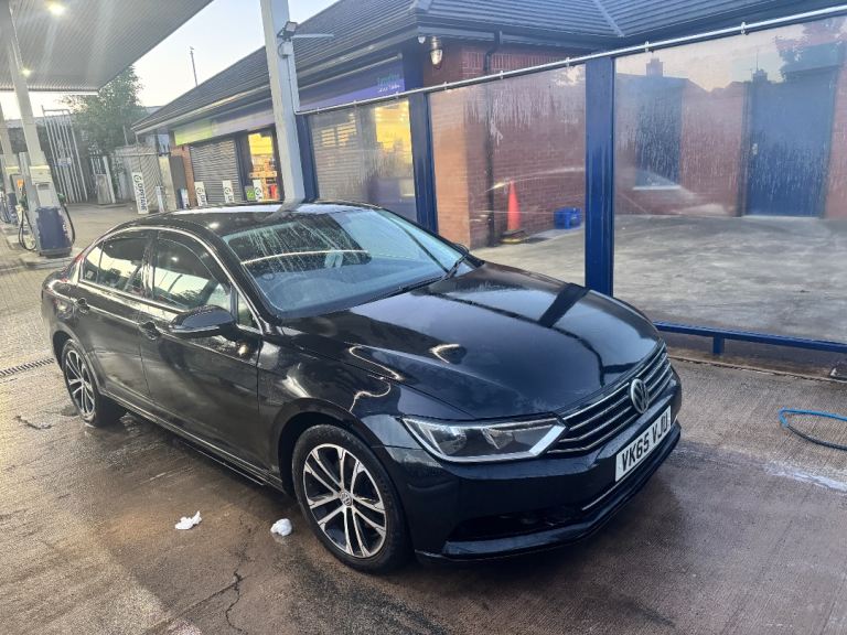 Volkswagen, PASSAT, Saloon, 2015, Semi-Auto, 1968 (cc), 4 doors