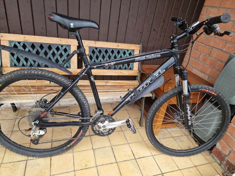 MOUNTAIN BIKE LARGE FRAME 