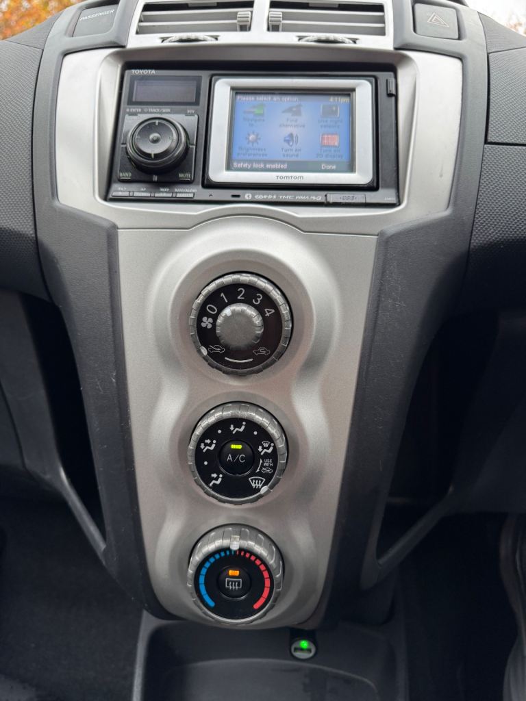 Toyota, YARIS, Hatchback, 2008, Semi-Auto, 1296 (cc), 3 doors