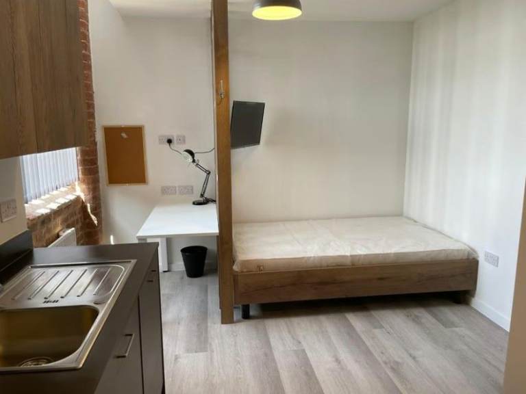 Student Studio Flat, Flexible Start (June-September 2026 to August 2027)