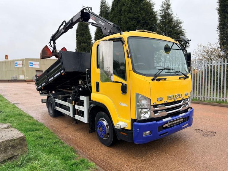 ISUZU FORWARD F110.210 2021 (21) EURO 6, 11 TON TIPPER GRAB, HIAB 082