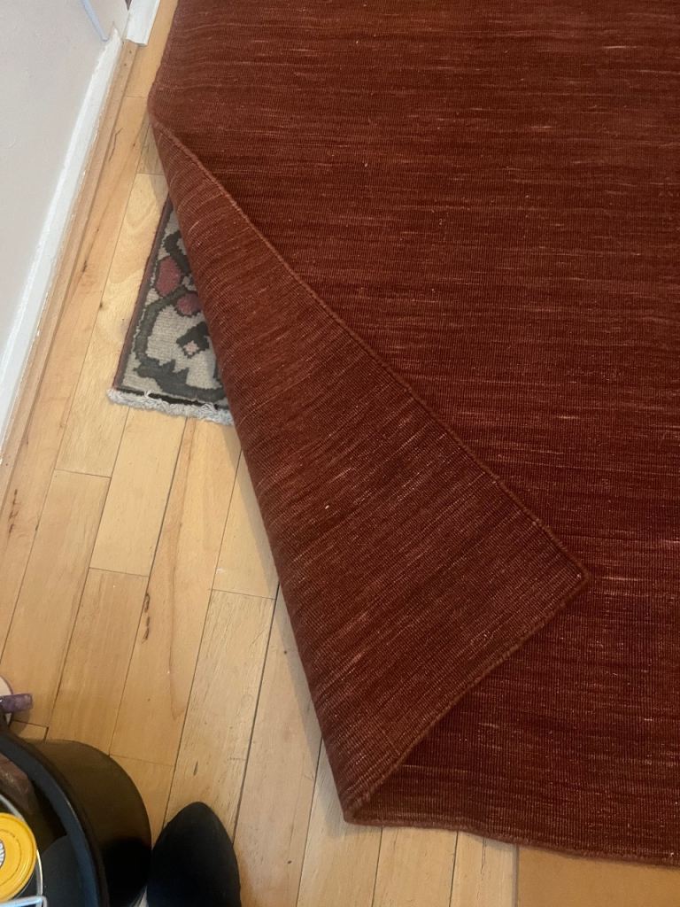 160x 230 burgundy rug