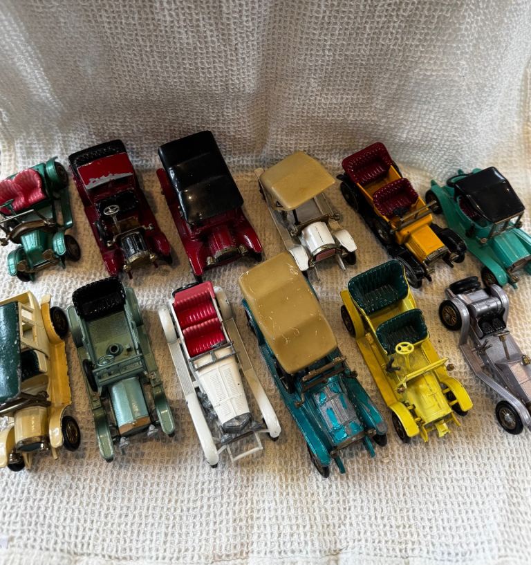 12 Lesney Models Of Yesteryear 