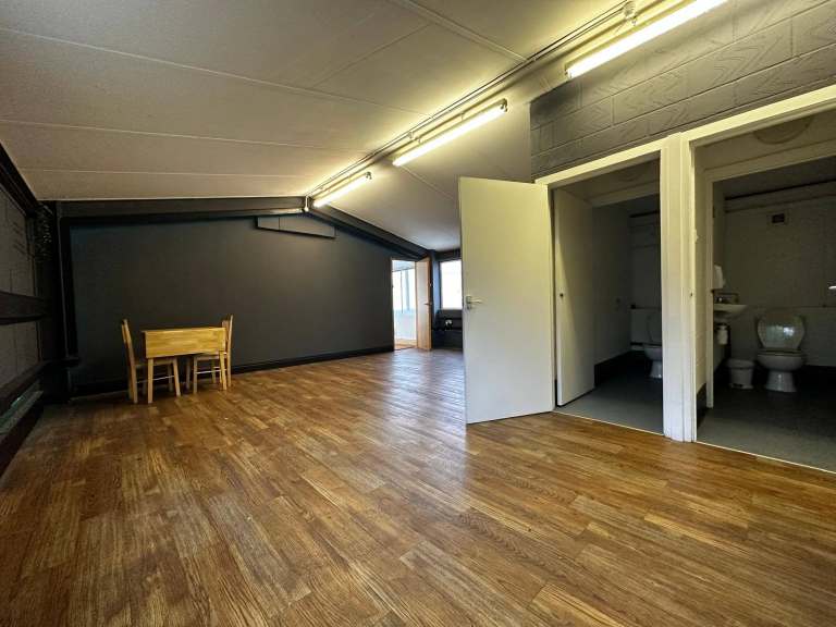 OFFICE TO LET HAINAULT IG6 