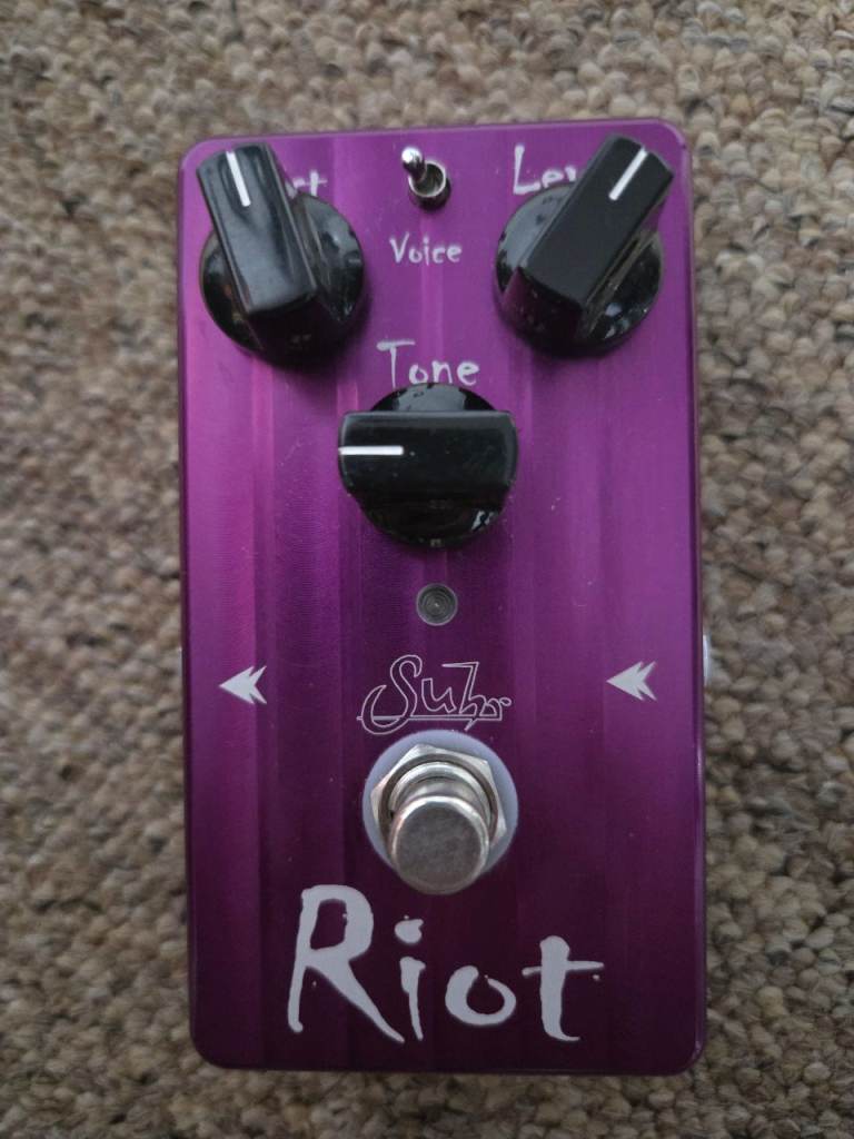 Suhr Riot distortion pedal