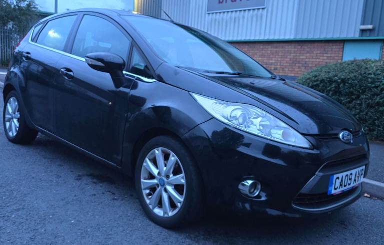 Ford fiesta 1.2 5dr vauxhall  Volkswagen toyota nissan honda hyundai renault peugeot skoda suzuki 