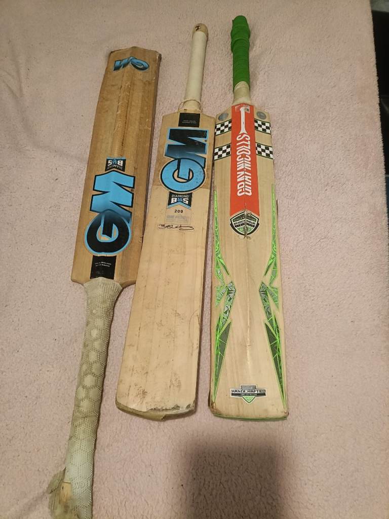 3 Cricket bats for sale - Harrow size