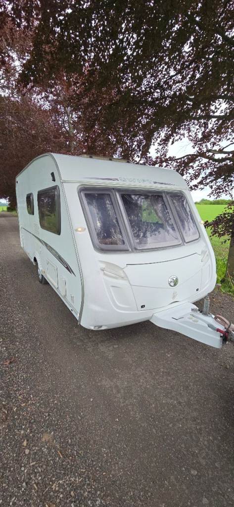 Swift charisma 230 