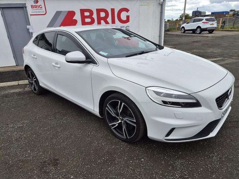 2017 Volvo V40 D3 [4 Cyl 150] R DESIGN Nav Plus 5dr HATCHBACK DIESEL Manual