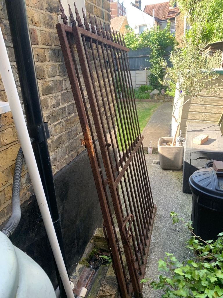 Large tall iron gates 