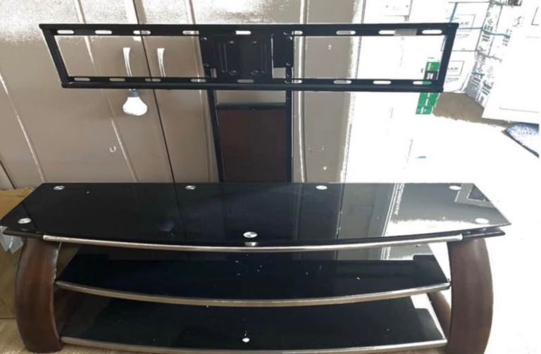 Modern TV Stand – Luxury Wood Finish – £85
