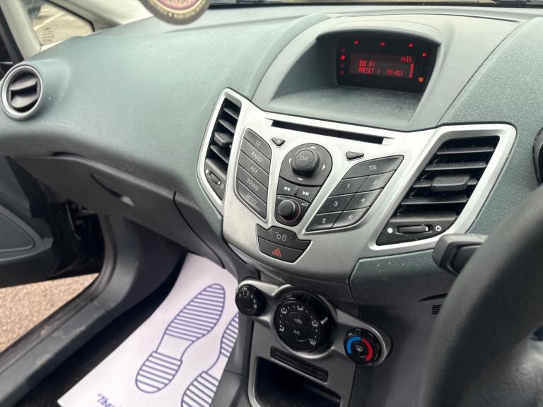 2010 Ford Fiesta 1.25 Edge 5dr HATCHBACK Petrol Manual