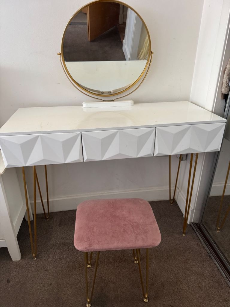 Dressing table with stool 
