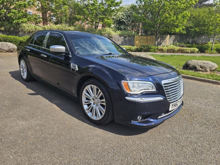 CHRYSLER 300C 3.0 V6 CRD AUTO EXECUTIVE FULL HISTORY PANORAMIC ROOF SAT NAV 
