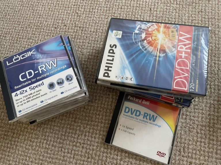 Cdr.  CDrw. DVDrw. Cases