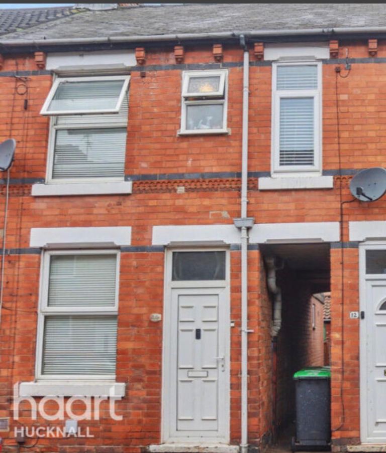 2 bed Terrace house