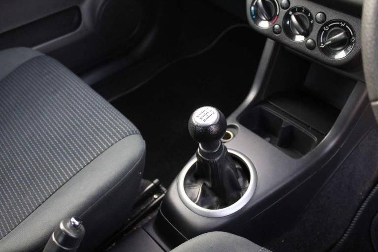 2010 Suzuki Swift 1.3 SZ3 3dr HATCHBACK PETROL Manual