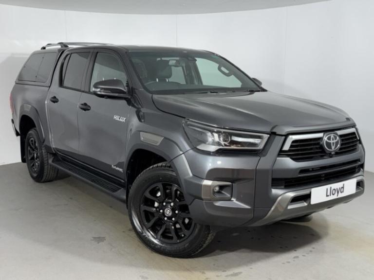 TOYOTA COMMERCIAL HILUX Invincible X D/Cab Pick Up 2.8 D 48V Auto