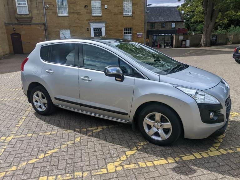 PEUGEOT 3008 1.6 HDI EXCLUSIVE TOP OF RANGE 