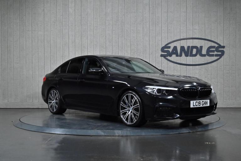 2019 BMW 5 Series 3.0 540i GPF M Sport Auto xDrive Euro 6 (s/s) 4dr SALOON Petrol Automatic