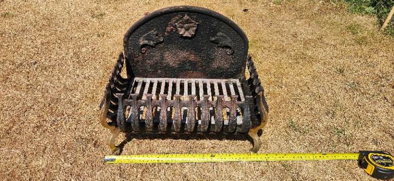 Cast Iron Fire Basket / Log Grate