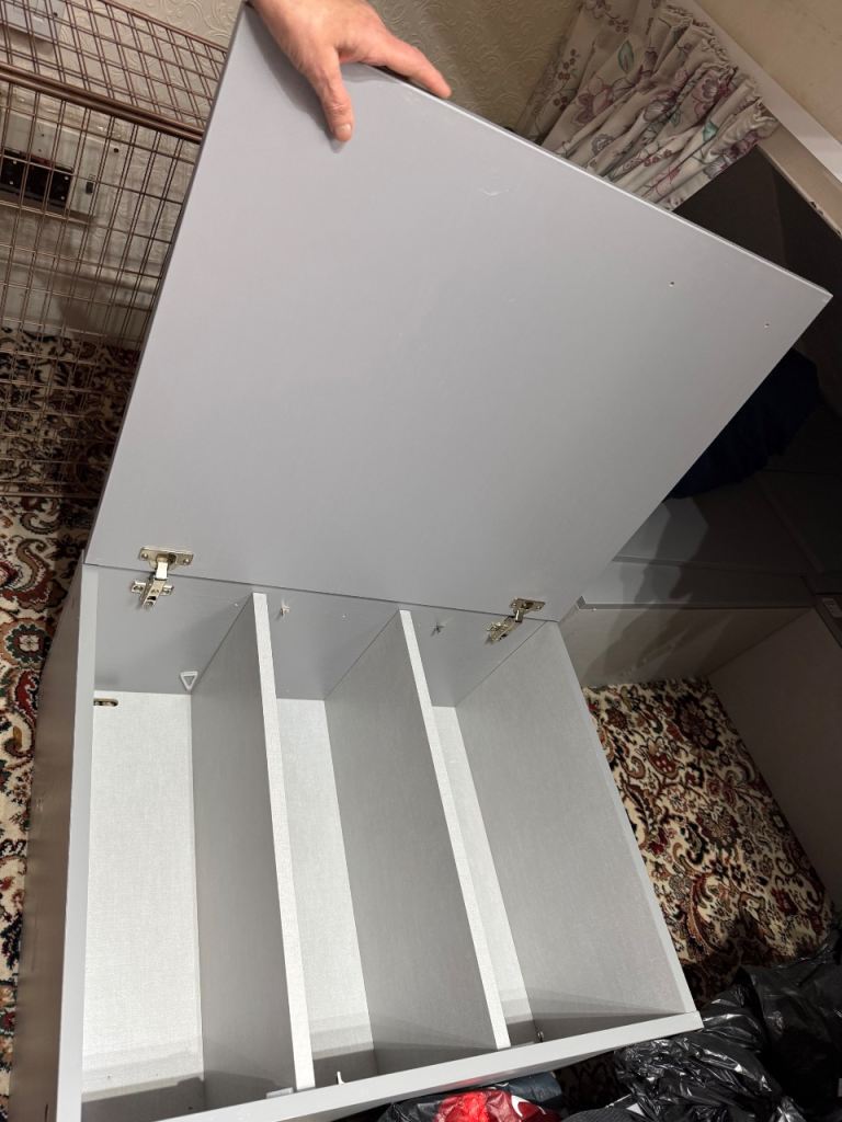 Free set kitchen cabinets brand new 