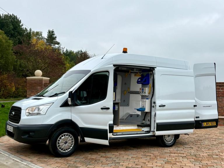 2015 Ford Transit 2.2 TDCi L2 H3 Mwb Van ***110v &amp; Air / Utility / Workshop Van*** PANEL VAN ...