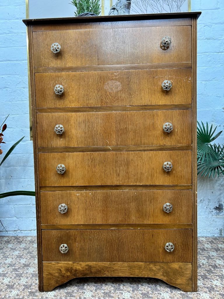Tiger Oak Tall Chest £125