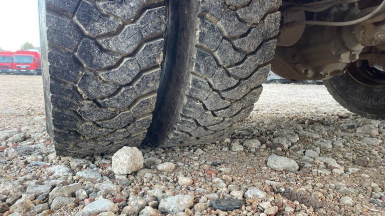 2018 Volvo FL 250 18 TONNE HYVA CHAIN LOADER , 277,541 KM