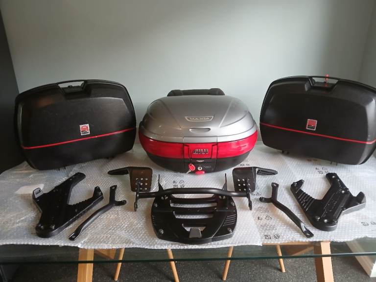 Honda blackbird givi luggage..full set
