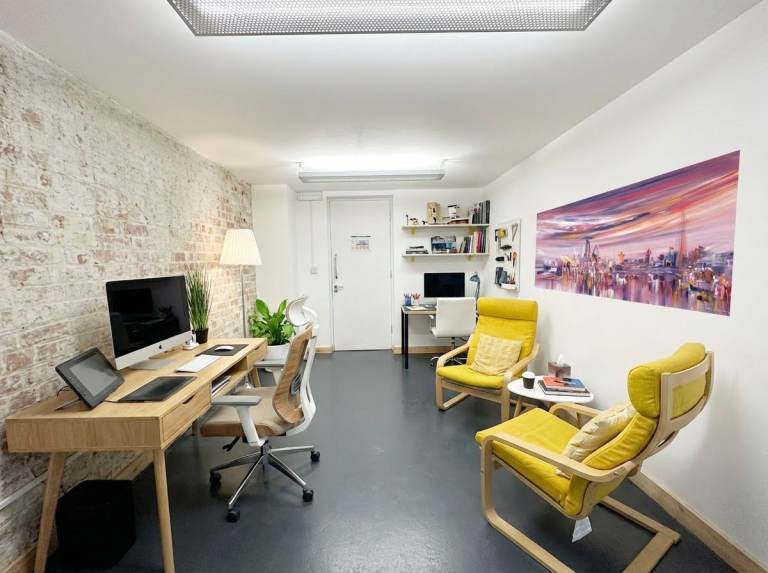 Creative Space | Therapy Room | Soundproofed Room | Beauty Room in Hackney Central E8
