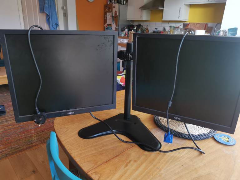 21" Fujitsu Computer Monitors with Dual Stand – Good Condition