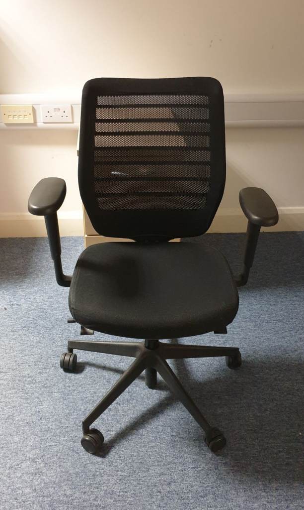 Computer chair