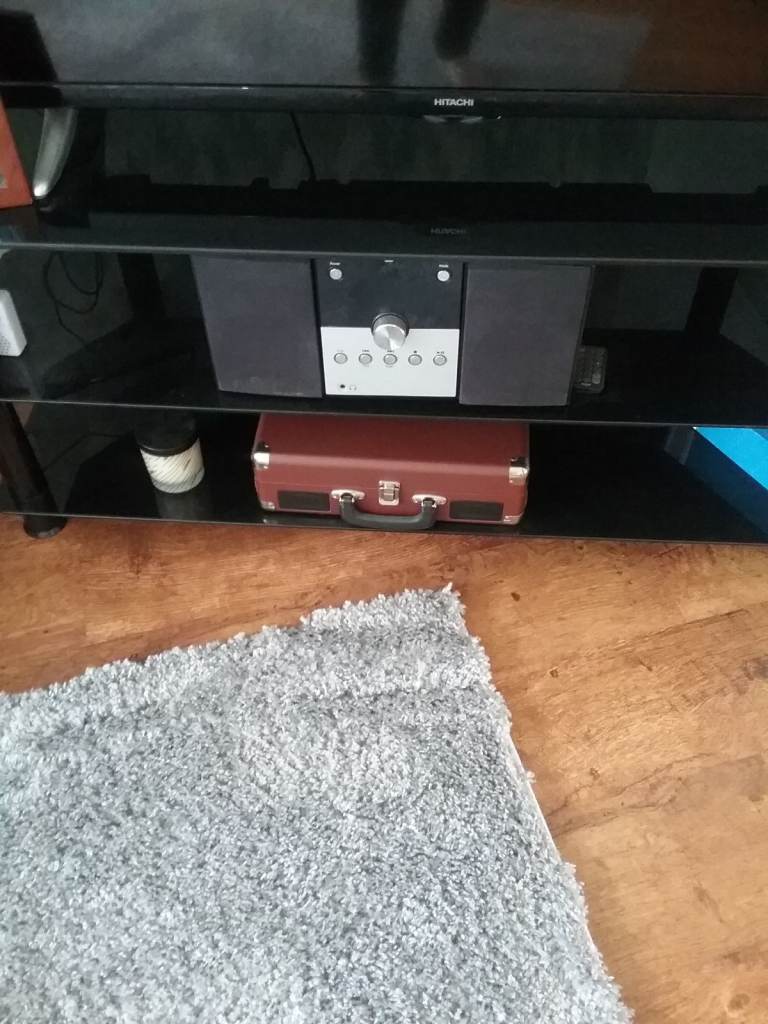 CD PLAYER/RADIO