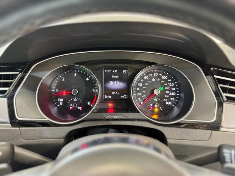 2016 Volkswagen Passat 2.0 TDI BlueMotion Tech R-Line Saloon 4dr Diesel DSG Euro 6 (s/s) (190 ps)...