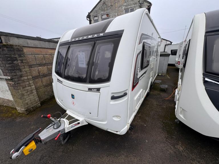 COACHMAN PASTICHE 460/2 2017 MODEL 2 BERTH REAR WASHROOM TOURING CARAVAN