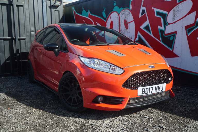 2017 Ford Fiesta 1.6T EcoBoost ST-3 Hatchback 3dr Petrol Manual Euro 6 (182 ps) Hatchback Petrol ...