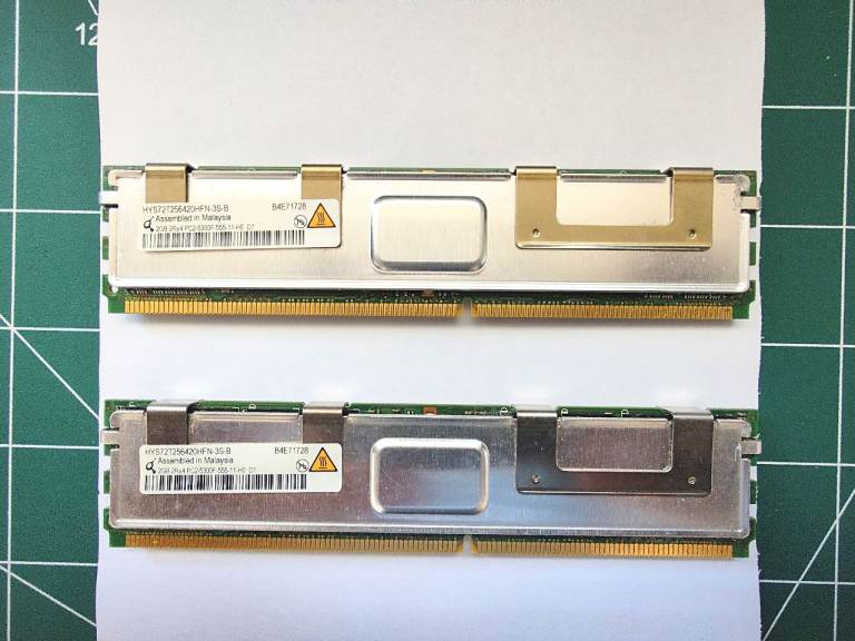 2x 2GB PC2-5300F-555-11-H0 HYS72T256420HFN server ram
