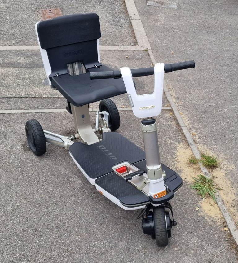 Atto folding mobility scooter
