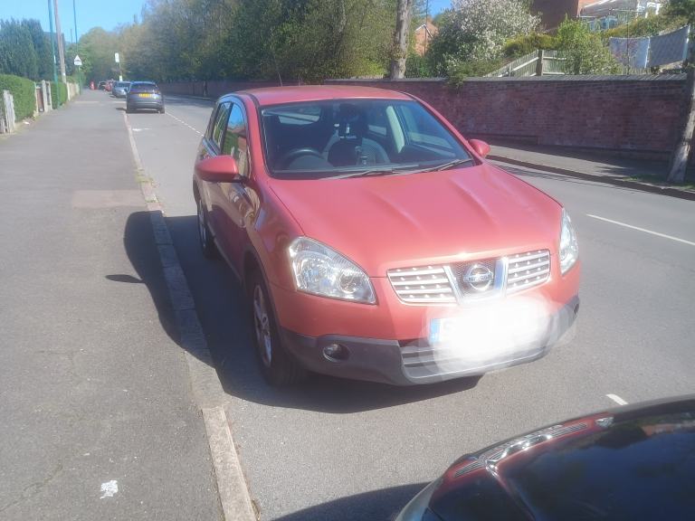 Nissan qashqai MOT February 2027. 10 months 