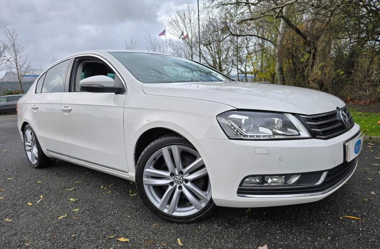 2014 Volkswagen Passat 2.0 TDI 177 BLUEMOTION TECH EXECUTIVE STYLE. OUTSTANDING LOW MILES, £35 TA...
