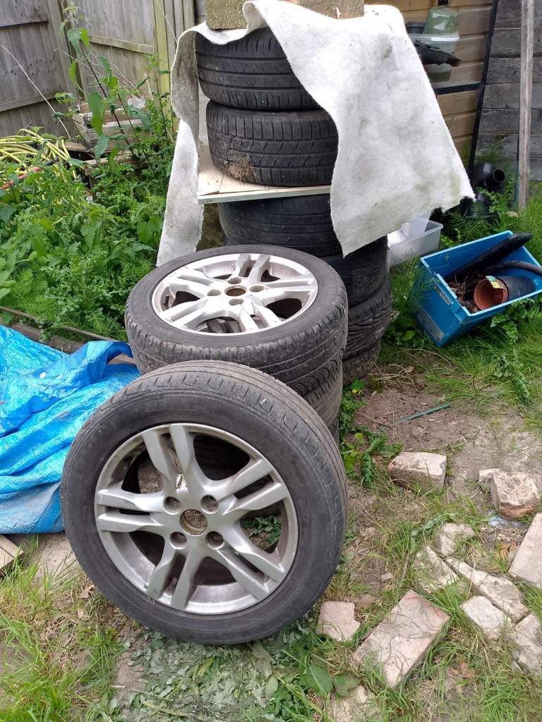 Mitsubishi colt 16" 4x114.3 Wheels